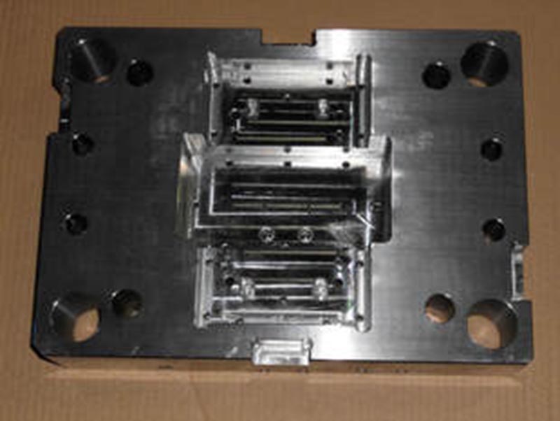 蒙阴精密塑料模-06